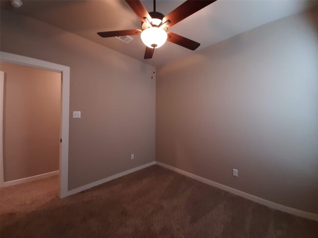 Building Photo - 25148 Pacific Wren Dr