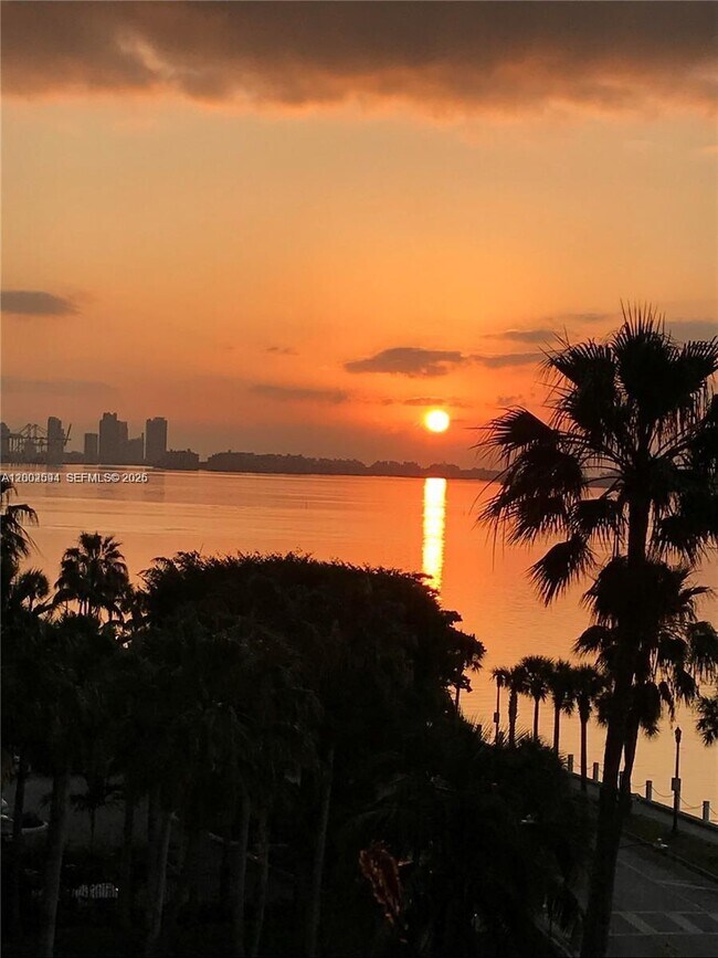 Building Photo - 200 SE 15th Rd