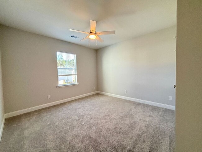 Building Photo - Available now. Beautiful 3 BR/2.5 BA New C...