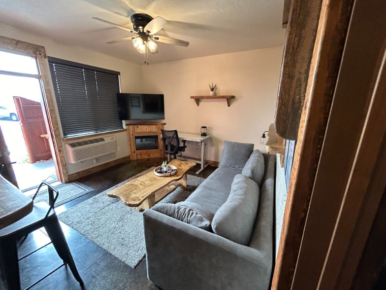 Building Photo - 6174 Lay About Ln