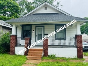 Building Photo - 2bedroom located in Hillsdale Move in Read...