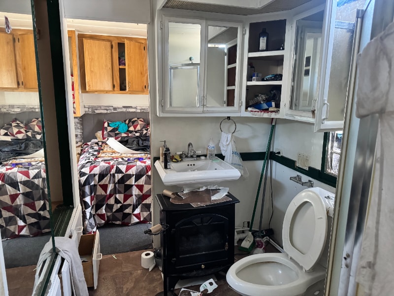 Building Photo - 4115 Aurora Rd