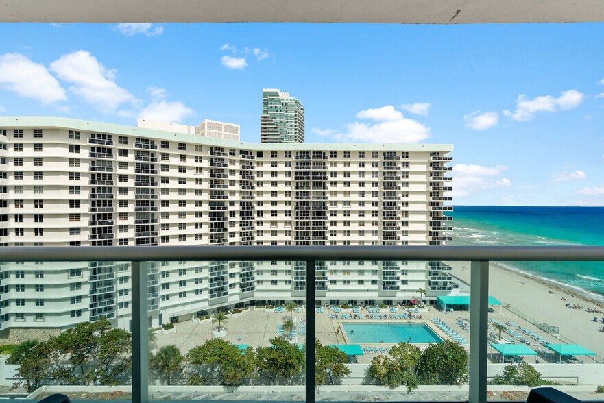 Building Photo - 3801 S Ocean Dr