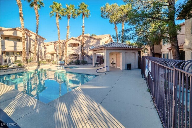 Building Photo - 8450 Alta Dr