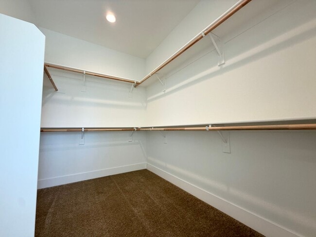 Building Photo - BRAND NEW 4 Bed 3 Bath Martinez Home - Own...