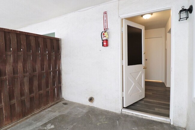 Building Photo - 241 Campbell Way