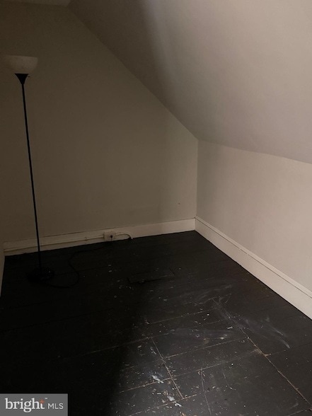 Building Photo - 73 Walnut St