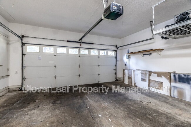 Building Photo - 2643 Inwood Briar