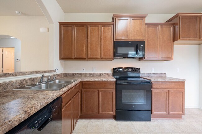 Building Photo - 100 Azurite Dr