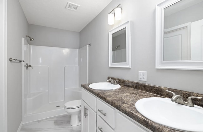 Building Photo - 4 Bedroom Rental in Monett!