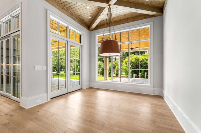 Building Photo - 8115 Devens Dr