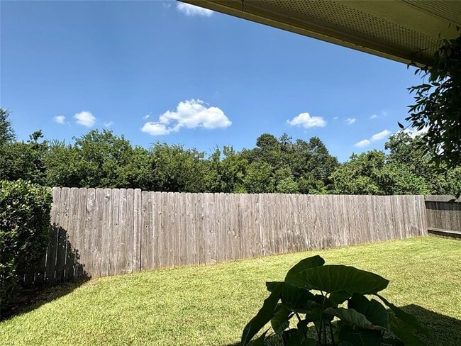 Building Photo - 23806 Willow Haven Dr