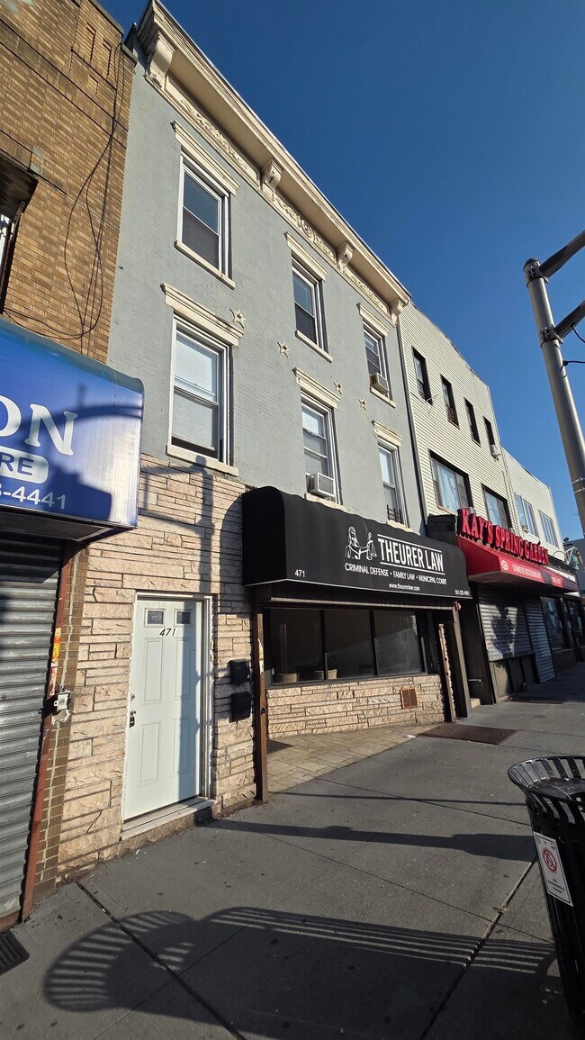 Building Photo - 471 Central Ave