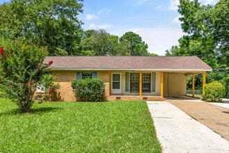 Building Photo - 2111 Shady Ln Cir NW