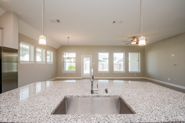 Building Photo - 5831 Turquoise Hl Ln