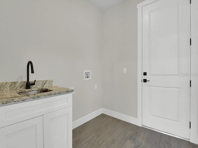 Building Photo - Brand New Construction Pool Home with a Fe...