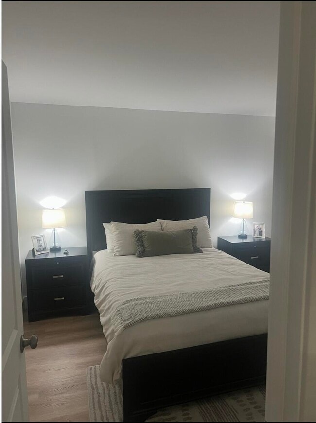 Building Photo - 955 Egret Cir