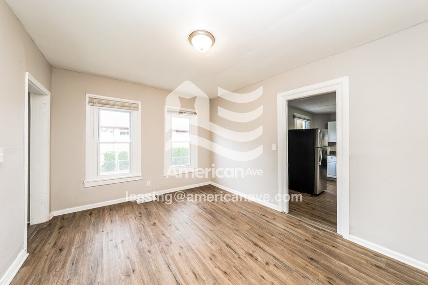 Building Photo - 23 Costar St