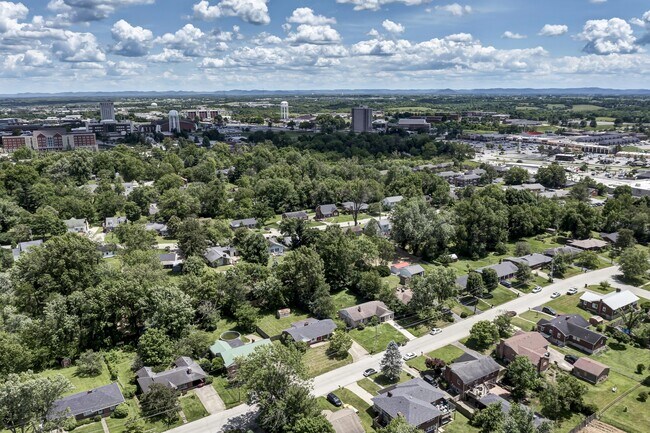 Building Photo - 108 Meadowlark Dr