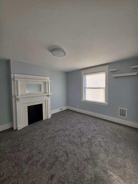 Building Photo - 409 Alice St