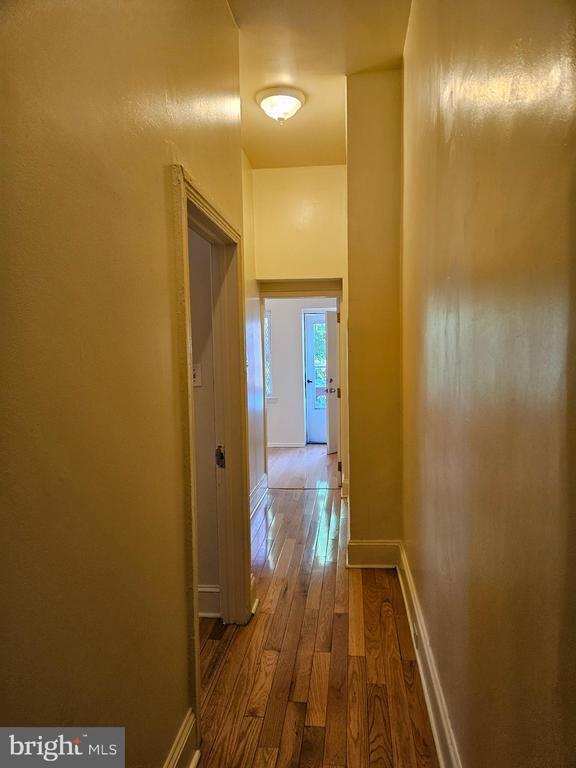 Building Photo - 426 S 42nd St