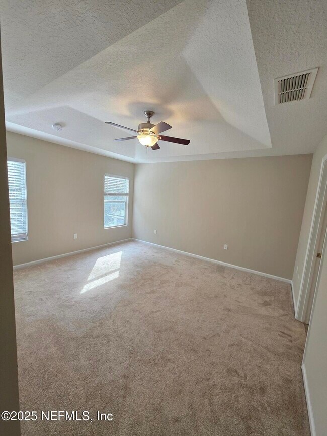 Building Photo - 440 S Aberdeenshire Dr