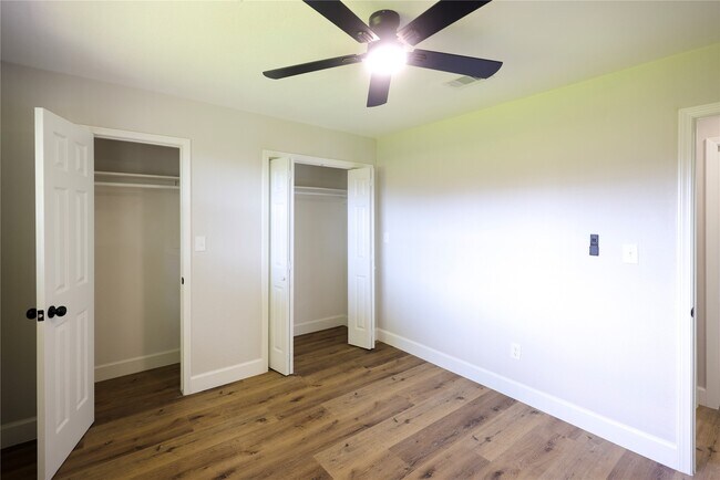 Building Photo - 51 Sweetgum Ct