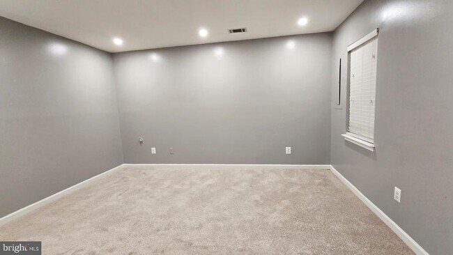 Building Photo - 4248 Ashmere Cir