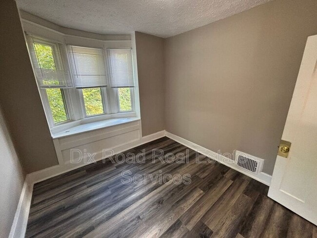 Building Photo - 1026 Del Monte Pl