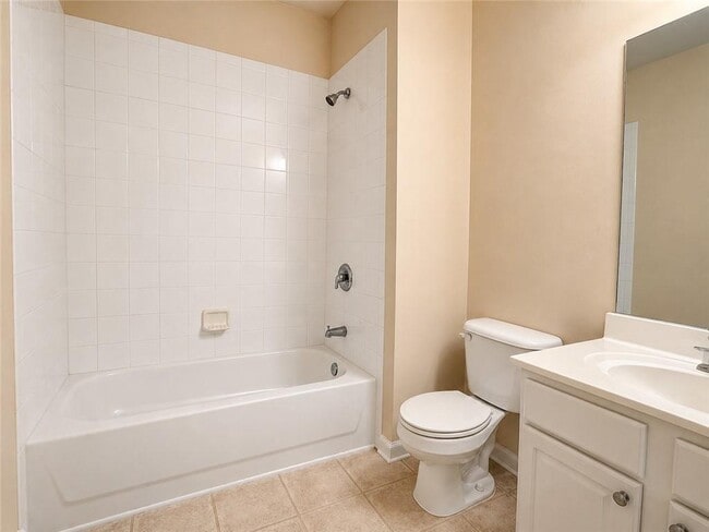 Building Photo - 6065 Cameron Pointe