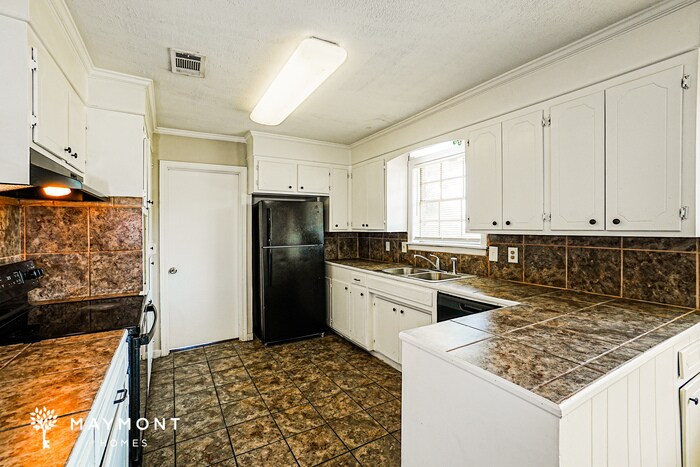 Building Photo - 112 Easthaven Dr