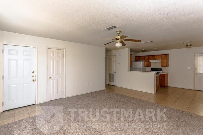 Building Photo - 700 S Amy Ln