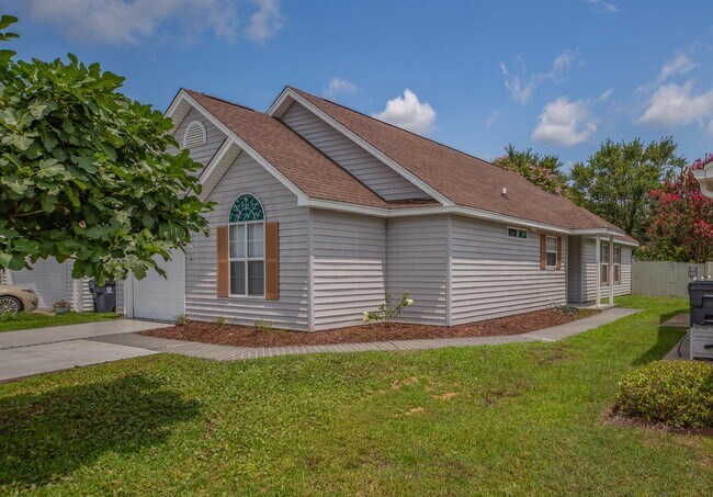 Building Photo - 112 Dusty Trail Ln