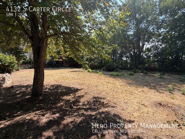 Building Photo - 4132 S Carter Cir