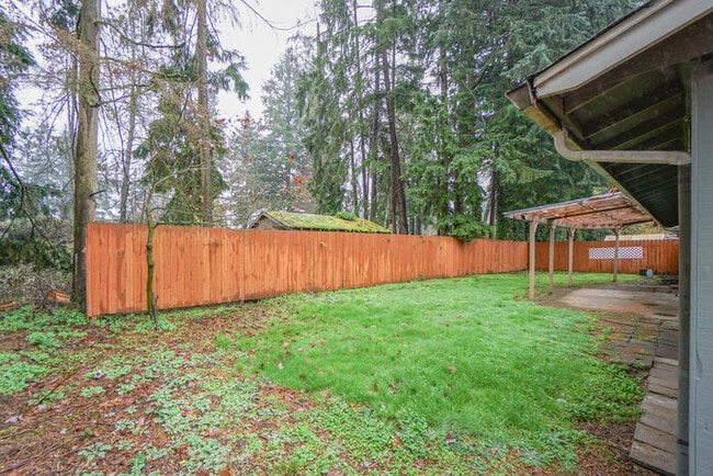 Building Photo - 13817 NE 35th Cir