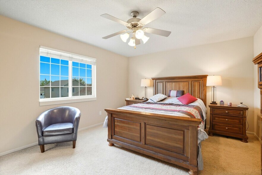 Building Photo - 235 Lockmoor Ave