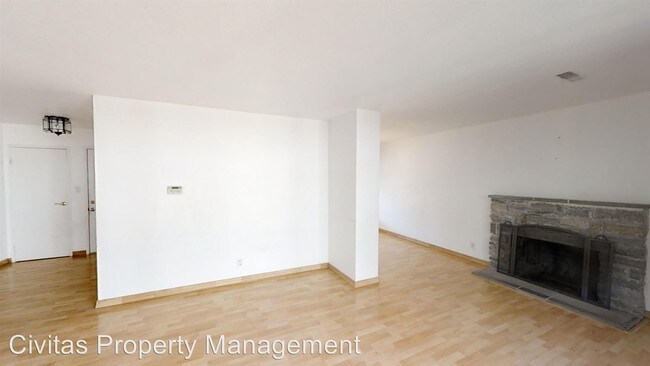 Building Photo - 3 br, 2.5 bath House - 2671 Webster Ct