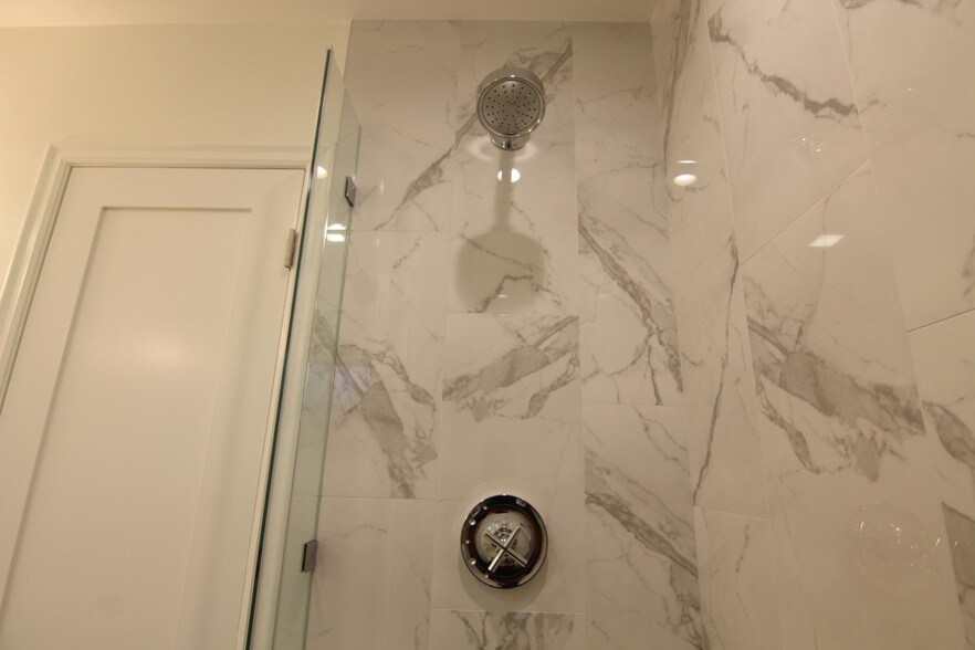 Building Photo - 1523 S Wooster St