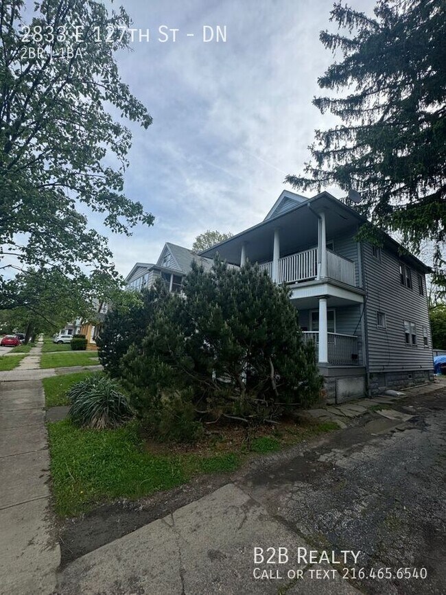 Building Photo - 2833 E 127th St