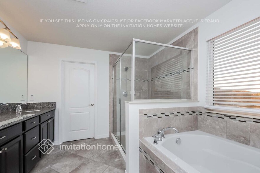 Building Photo - 3256 Olivera Way