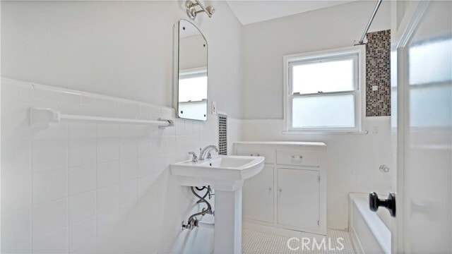 Building Photo - 2118 Greenleaf St