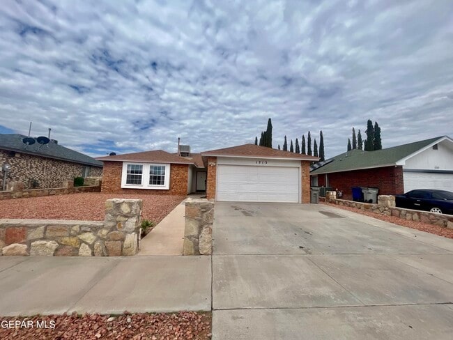 Building Photo - 1713 Dana Michelle St