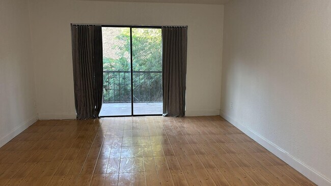 Building Photo - 8901 N New River Canal Rd