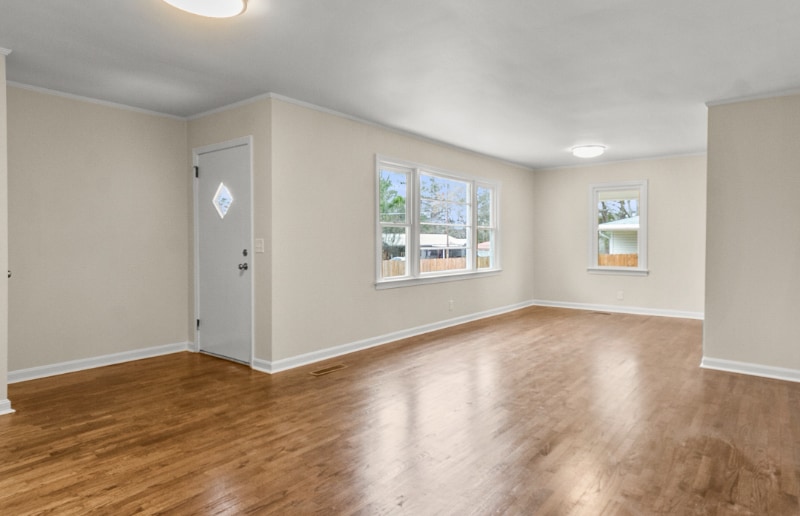 Primary Photo - 3225 2nd Ave