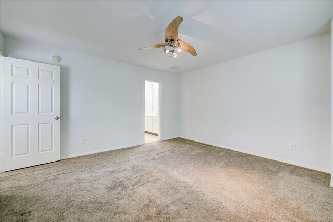 Building Photo - 1161 Eden Park Ln