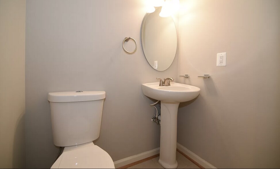 Building Photo - 3152 Bayswater Ct