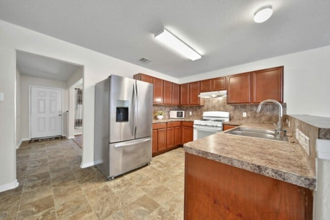 Building Photo - 18103 Dardanelles Ct