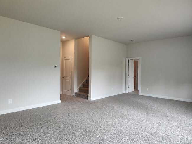 Building Photo - 5 BD/3.5 BA House in Shepherds Landing!