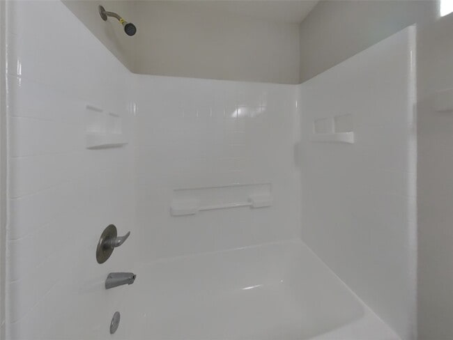 Building Photo - 5521 Rio Alamo St