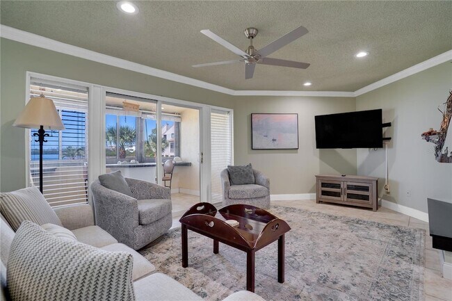 Building Photo - 654 Windrush Bay Dr